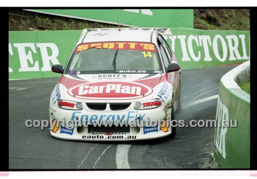 FIA 1000 Bathurst 19th November 2000 - Photographer Marshall Cass - Code 00-MC-B00-525