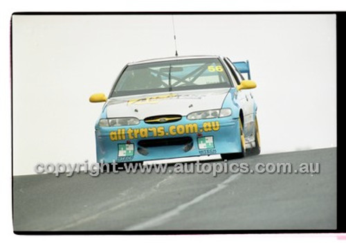 FIA 1000 Bathurst 19th November 2000 - Photographer Marshall Cass - Code 00-MC-B00-548