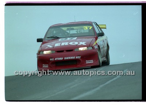 FIA 1000 Bathurst 19th November 2000 - Photographer Marshall Cass - Code 00-MC-B00-560