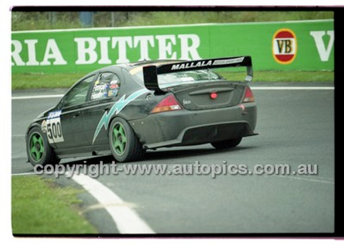 FIA 1000 Bathurst 19th November 2000 - Photographer Marshall Cass - Code 00-MC-B00-578