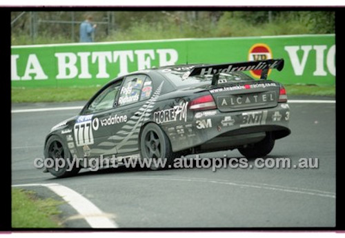 FIA 1000 Bathurst 19th November 2000 - Photographer Marshall Cass - Code 00-MC-B00-579