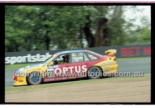 FIA 1000 Bathurst 19th November 2000 - Photographer Marshall Cass - Code 00-MC-B00-587