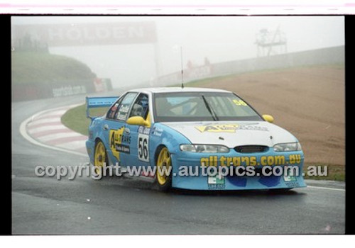 FIA 1000 Bathurst 19th November 2000 - Photographer Marshall Cass - Code 00-MC-B00-616