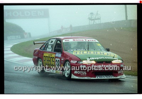 FIA 1000 Bathurst 19th November 2000 - Photographer Marshall Cass - Code 00-MC-B00-619