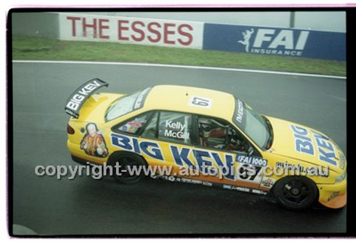 FIA 1000 Bathurst 19th November 2000 - Photographer Marshall Cass - Code 00-MC-B00-632
