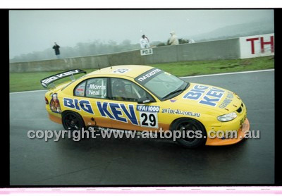 FIA 1000 Bathurst 19th November 2000 - Photographer Marshall Cass - Code 00-MC-B00-669