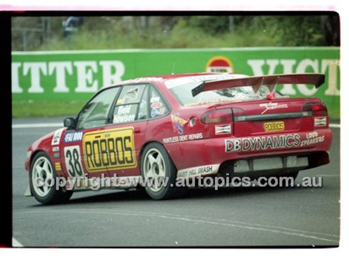 FIA 1000 Bathurst 19th November 2000 - Photographer Marshall Cass - Code 00-MC-B00-715