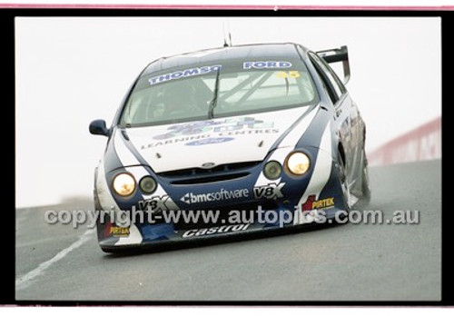 FIA 1000 Bathurst 19th November 2000 - Photographer Marshall Cass - Code 00-MC-B00-773