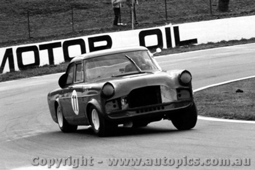 67011 - Barry Sharp  -  Zephyr V8 - Oran Park 1967