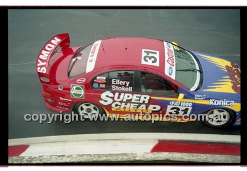 FIA 1000 Bathurst 19th November 2000 - Photographer Marshall Cass - Code 00-MC-B00-831