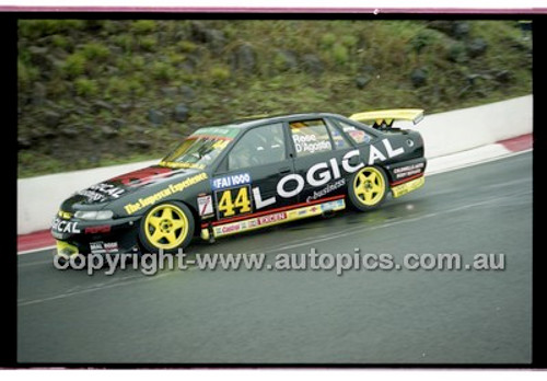 FIA 1000 Bathurst 19th November 2000 - Photographer Marshall Cass - Code 00-MC-B00-863