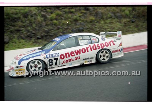 FIA 1000 Bathurst 19th November 2000 - Photographer Marshall Cass - Code 00-MC-B00-869