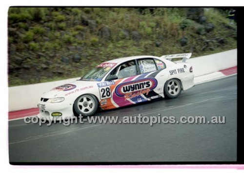 FIA 1000 Bathurst 19th November 2000 - Photographer Marshall Cass - Code 00-MC-B00-871