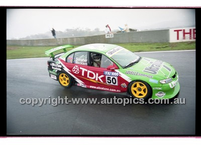 FIA 1000 Bathurst 19th November 2000 - Photographer Marshall Cass - Code 00-MC-B00-879