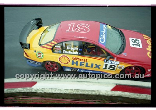 FIA 1000 Bathurst 19th November 2000 - Photographer Marshall Cass - Code 00-MC-B00-911