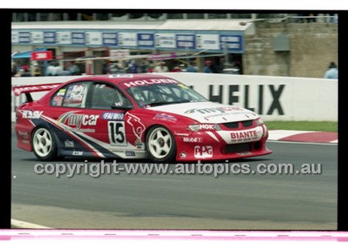 FIA 1000 Bathurst 19th November 2000 - Photographer Marshall Cass - Code 00-MC-B00-946