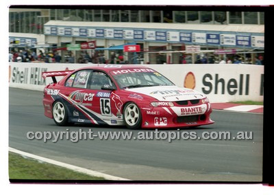FIA 1000 Bathurst 19th November 2000 - Photographer Marshall Cass - Code 00-MC-B00-949