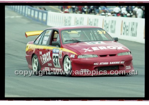 FIA 1000 Bathurst 19th November 2000 - Photographer Marshall Cass - Code 00-MC-B00-981