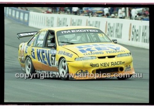FIA 1000 Bathurst 19th November 2000 - Photographer Marshall Cass - Code 00-MC-B00-983