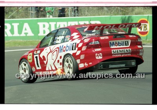 Bathurst 1000, 2001 - Photographer Marshall Cass - Code 01-MC-B01-022