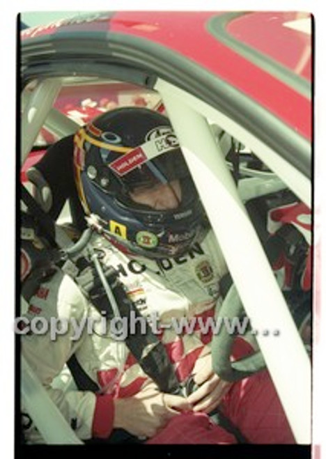 Bathurst 1000, 2001 - Photographer Marshall Cass - Code 01-MC-B01-078