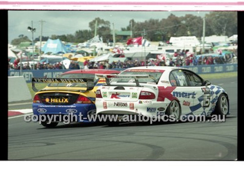 Bathurst 1000, 2001 - Photographer Marshall Cass - Code 01-MC-B01-212