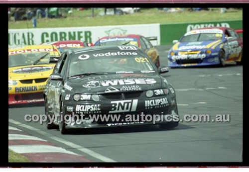 Bathurst 1000, 2001 - Photographer Marshall Cass - Code 01-MC-B01-230