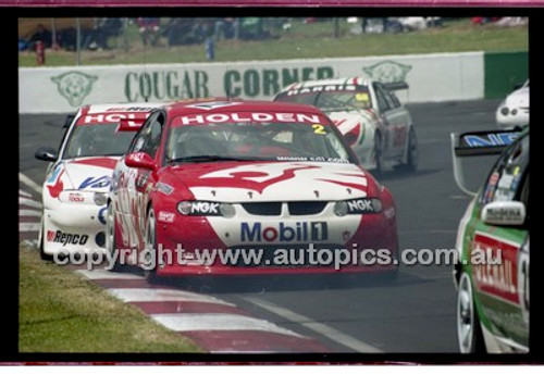 Bathurst 1000, 2001 - Photographer Marshall Cass - Code 01-MC-B01-231