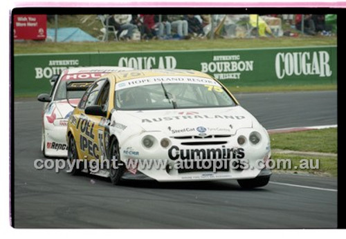 Bathurst 1000, 2001 - Photographer Marshall Cass - Code 01-MC-B01-258