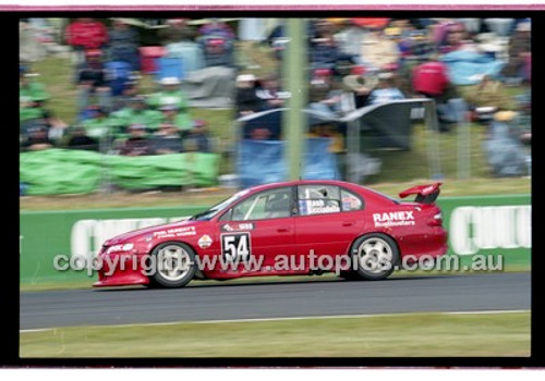 Bathurst 1000, 2001 - Photographer Marshall Cass - Code 01-MC-B01-277