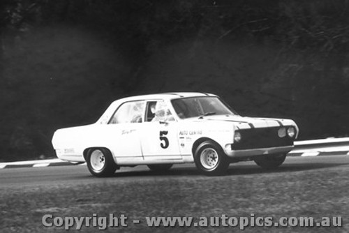 69016  -  Terry Hook   -  Holden HR - Warwick Farm 1969 - Photographer David Blanch