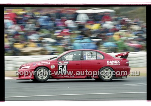 Bathurst 1000, 2001 - Photographer Marshall Cass - Code 01-MC-B01-296