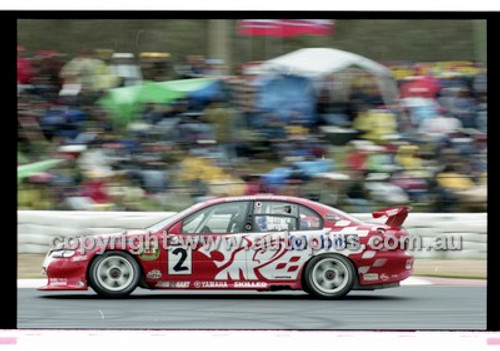 Bathurst 1000, 2001 - Photographer Marshall Cass - Code 01-MC-B01-315