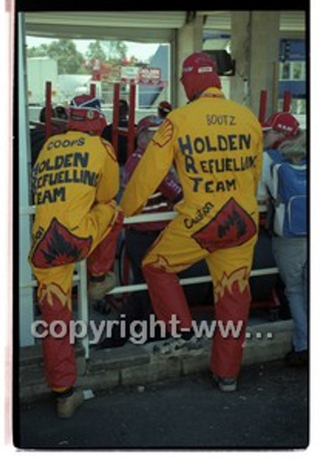 Bathurst 1000, 2001 - Photographer Marshall Cass - Code 01-MC-B01-325