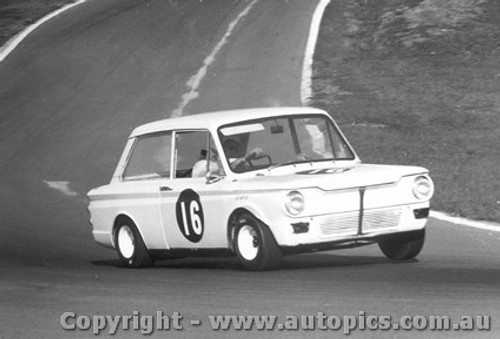 69023  -  B. Wootton   -   Hillman Imp - Oran Park 1969 - Photographer David Blanch