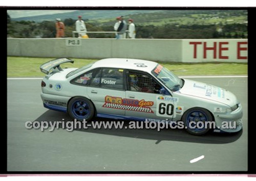 Bathurst 1000, 2001 - Photographer Marshall Cass - Code 01-MC-B01-415