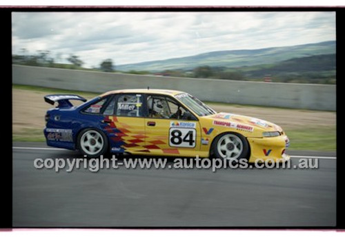 Bathurst 1000, 2001 - Photographer Marshall Cass - Code 01-MC-B01-460