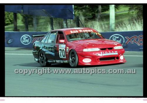 Bathurst 1000, 2001 - Photographer Marshall Cass - Code 01-MC-B01-503