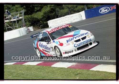 Bathurst 1000, 2001 - Photographer Marshall Cass - Code 01-MC-B01-818