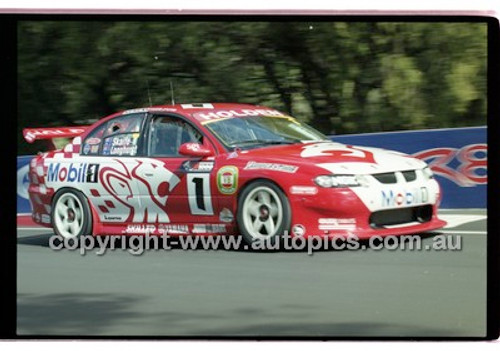 Bathurst 1000, 2001 - Photographer Marshall Cass - Code 01-MC-B01-824