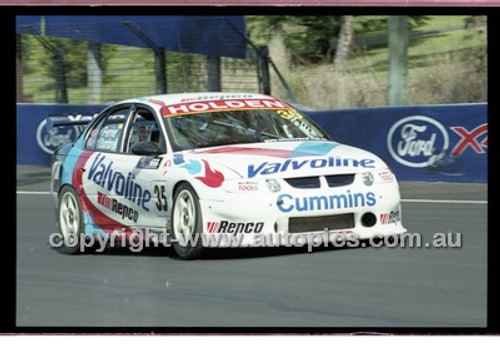 Bathurst 1000, 2001 - Photographer Marshall Cass - Code 01-MC-B01-918