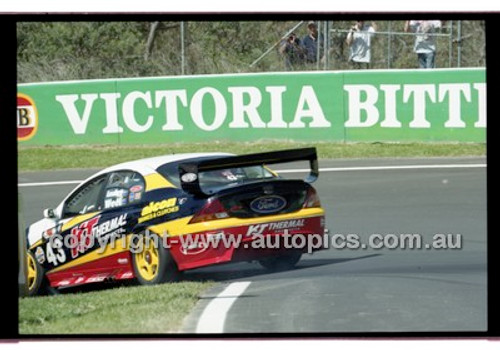 Bathurst 1000, 2001 - Photographer Marshall Cass - Code 01-MC-B01-934