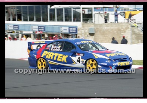 Bathurst 1000, 2001 - Photographer Marshall Cass - Code 01-MC-B01-965