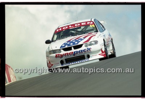 Bathurst 1000, 2001 - Photographer Marshall Cass - Code 01-MC-B01-1031