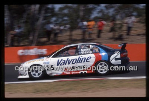 Bathurst 1000, 2002 - Photographer Marshall Cass - Code 02-B02-057