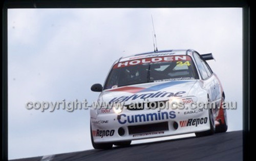 Bathurst 1000, 2002 - Photographer Marshall Cass - Code 02-B02-060