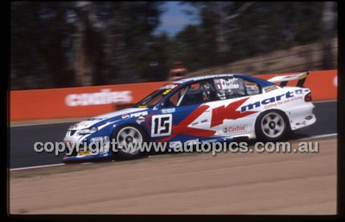 Bathurst 1000, 2002 - Photographer Marshall Cass - Code 02-B02-066