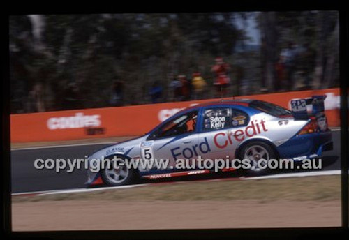 Bathurst 1000, 2002 - Photographer Marshall Cass - Code 02-B02-115