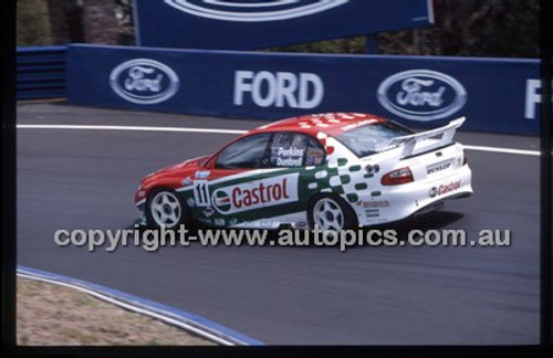 Bathurst 1000, 2002 - Photographer Marshall Cass - Code 02-B02-128