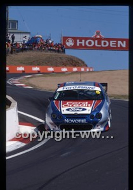 Bathurst 1000, 2002 - Photographer Marshall Cass - Code 02-B02-150